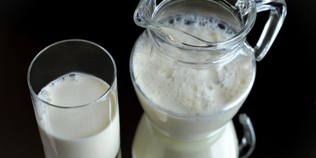 milk-and-jar-of-milk